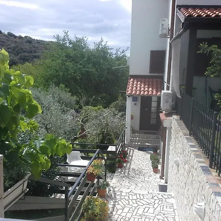 Liliana Apartman